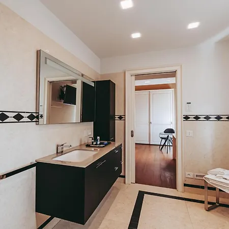 Riva 4*