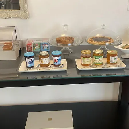 Riva Frühstückspension 4*